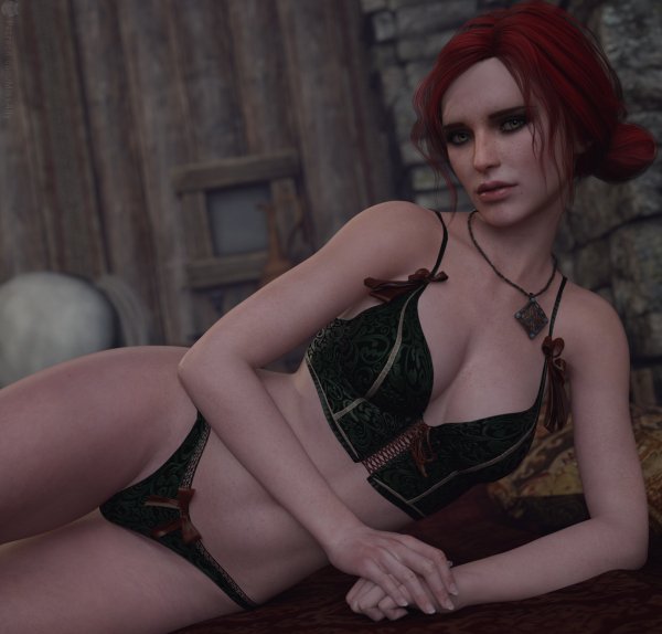 Triss 83569006594657 Camera+1
