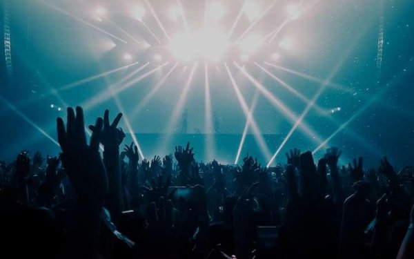 Tai Muzik, Hoàng Read - The Magic Bomb [mp3uk.net]