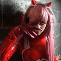 zero-two-darling-in-the-franxx-cosplay-4k-th-3840x2160.jpg
