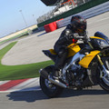 aprilia_tuono_v4_r_2011_40_1920x1080.jpg