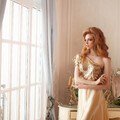 red-head-girl-golden-dress-4k-rg-3840x2160.jpg