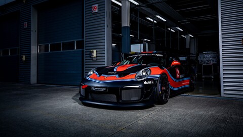 56350-porshe sportivnyj pitstop garazh.jpg