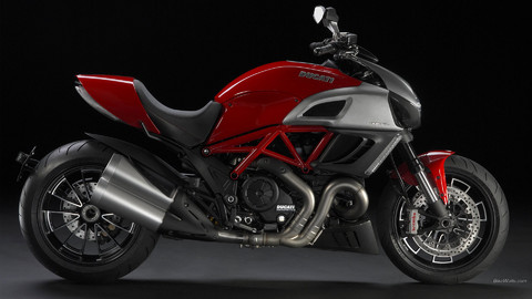 ducati_diavel_2011_19_1920x1080.jpg