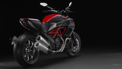 ducati_diavel_2011_17_1920x1080.jpg