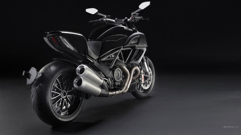 ducati_diavel_2011_18_1920x1080.jpg