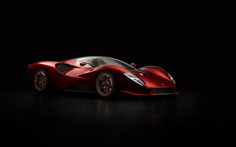 54648-de tomaso superkar chernyj fon.jpg