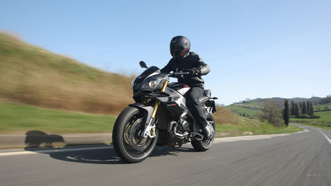 aprilia_tuono_v4_r_2011_14_1920x1080.jpg