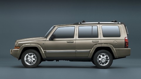 2010-Jeep-Commander-SUV-Sport-4dr-4x2-Exterior-2.jpg
