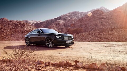 rolls royce wraith black badge 4k 2-3840x2160.jpg