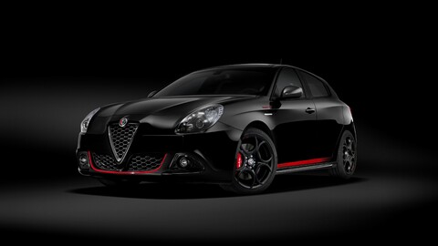 55757-alfa romeo chernyj avtomobil temnyj fon.jpg