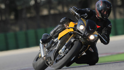 aprilia_tuono_v4_r_2011_26_1920x1080.jpg