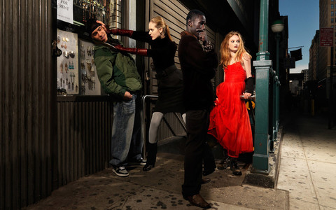 funny_wallpapers_creative_wallpaper_urban_legends_012233_.jpg