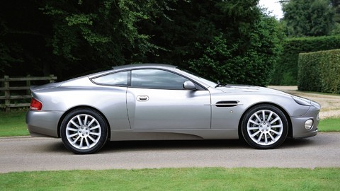 ASTON MARTIN 1 (326).jpg