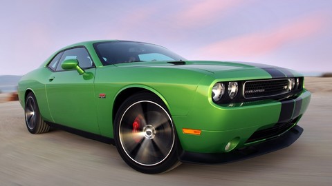 232921 dodge -challenger-srt8-392 2048536.jpg