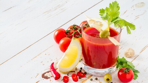 57023-tomatnyj sok stakan limon.jpg