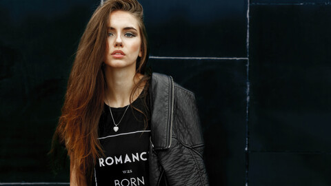 black-tshirt-girl-4k-jv-3840x2160.jpg