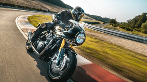 55816-motociklist gonschik virazh trek motocikl skorost.jpg