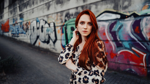 redhead-girl-5k-9t-5120x2880.jpg