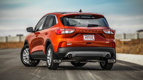 58213-ford escape vid szadi doroga.jpg