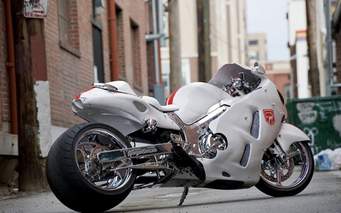 40484-mototsikl suzuki zdanie.jpg