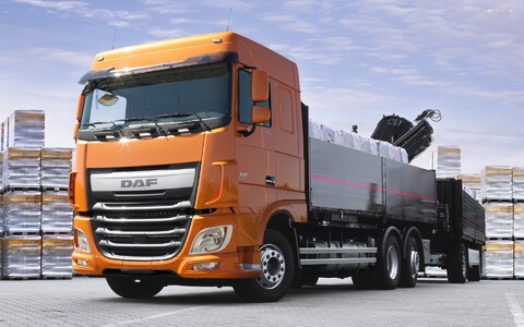 samochod ciezarowy daf 032 xf euro 6.jpg