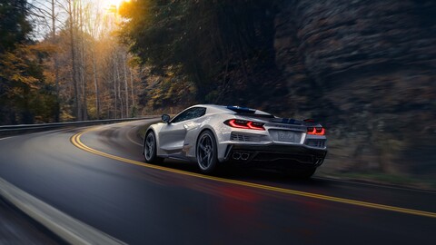 chevrolet-corvette-e-ray-rear-4k-ry.jpg