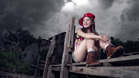 devushka-vzglyad-portret-2498.jpg