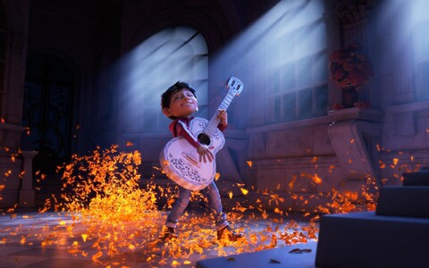 60885-multfilm malchik gitara babochki.jpg