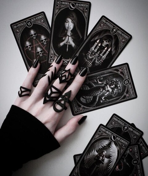 Tarot.jpg