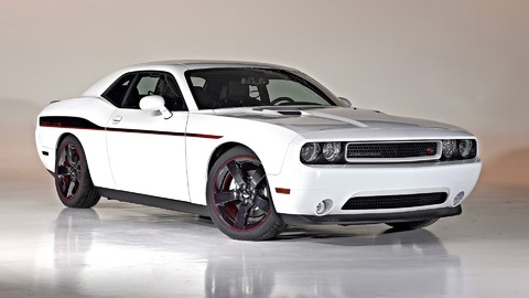 2014-Dodge-Challenger-RT-Redline-1-1921200.jpg