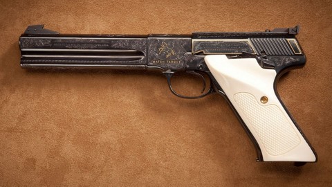 Colt-Gun-Weapon-1920560.jpg