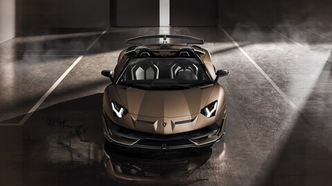 53851-lamborgini angar sportkar vid speredi.jpg
